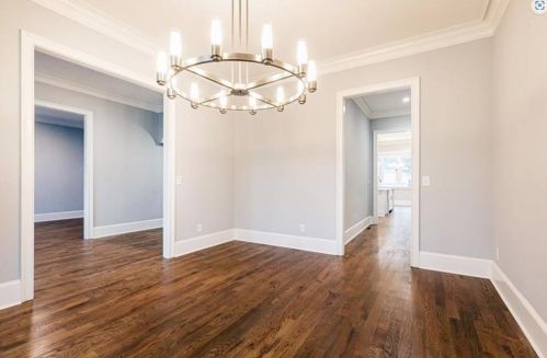 4101 Brookview Dr, Atlanta GA 30339-4605 exterior