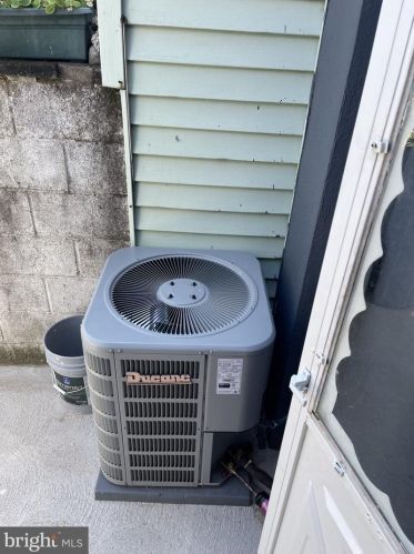 1021 Ellsworth St, Philadelphia PA  19147-4637 exterior