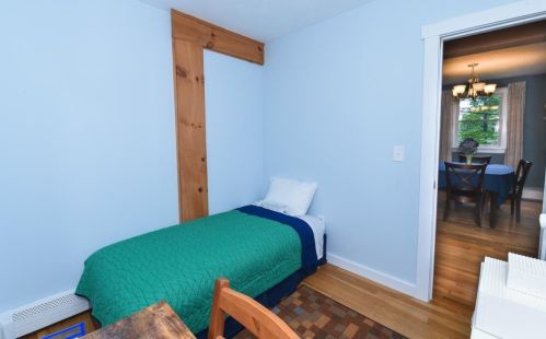 183 Main St, Plaistow NH 03865-3034 exterior