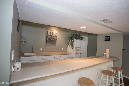 21259 Madison Ave, Big Rapids MI 49307-9754 exterior