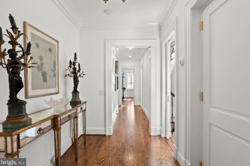 2735 Cathedral Ave, Washington DC  20008-4119 exterior