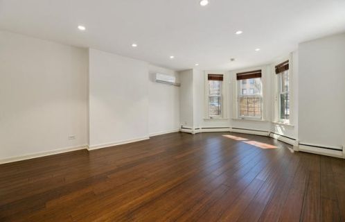 1949 Lincoln Ave, Chicago IL 60614-5404 exterior