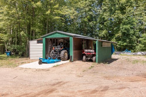 5555 2 St, Kalamazoo MI 49009-8576 exterior