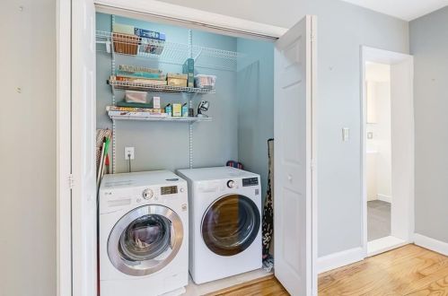 1348 Merry Ln, Atlanta GA 30329-3906 exterior