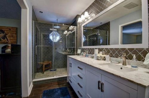 2115 Fore Dr, Tampa FL 33612-5006 exterior