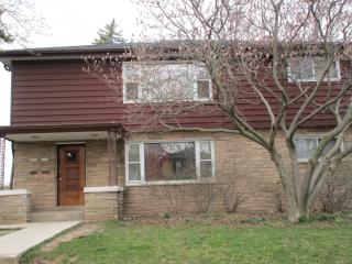 4353 91st St, Milwaukee WI  53222-2800 exterior