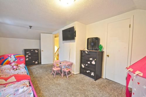 214 Lawrence St, Mishawaka IN 46545-6123 exterior