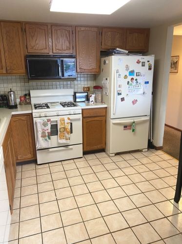 5411 Lawrence Ave, Chicago, IL 60630-3400