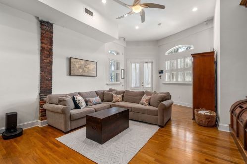 435 Main St, Boston, MA