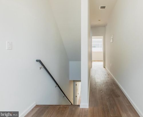 1112 Bodine St, Philadelphia PA 19122-0030 exterior