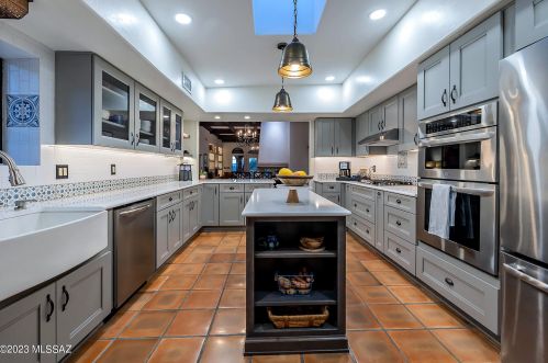 6730 Chapultapec Cir, Tucson AZ  85750-1001 exterior