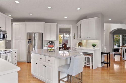 3544 Crestmoor Dr, Saint Paul MN 55125-5028 exterior