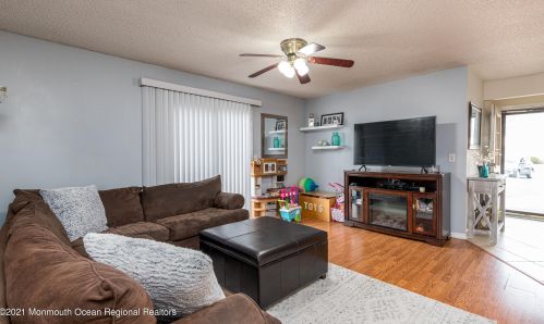 1110 Bluebell Dr, Jackson Twp, NJ 08527-4110