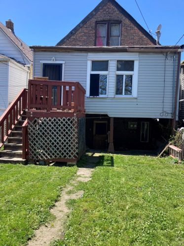 217 Karlov Ave, Chicago, IL 60624-2313
