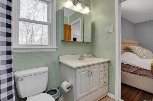 68 Stuart Dr, Poughkeepsie NY 12603-4714 exterior