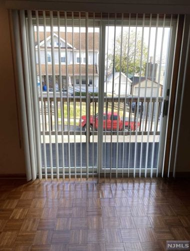 267 Paterson Ave, East Rutherford NJ  07073-1370 exterior