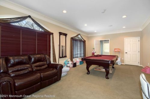 423 Peter Forman Dr, East Freehold NJ 07728-9346 exterior