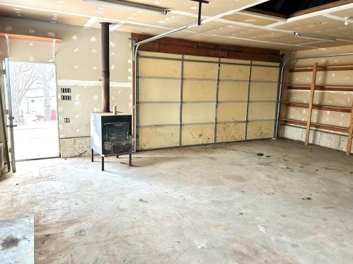 9206 Alpine Dr, Saint Louis MO 63123-4456 exterior