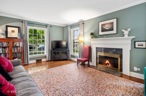 5656 Kenneth Ave, Chicago IL  60646-5906 exterior