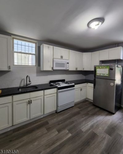 137 9th St, Newark NJ  07107-1743 exterior