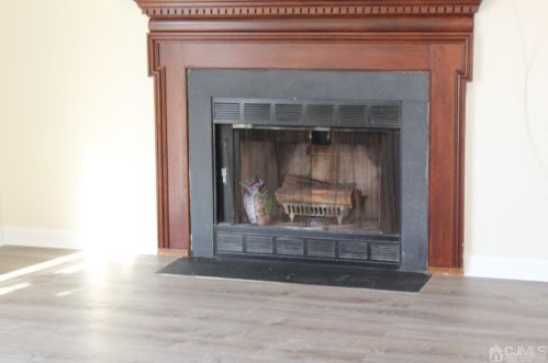 51 Wintergreen Ave, Edison NJ  08820-4112 exterior