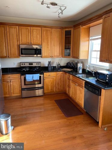 1431 Shippen Ln, Washington DC  20020-2902 exterior