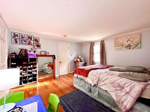 20 Smith St, Derby CT 06418-1216 exterior