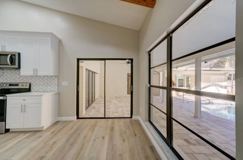 5012 Barrowe Dr, Tampa FL 33624-2593 exterior