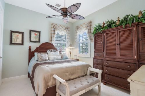 9328 Scarborough Ct, Fort Pierce FL  34986-3360 exterior