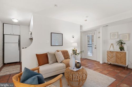 1429 Q St, Washington DC 20009-3808 exterior