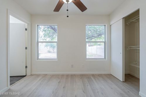 6419 Sunrise Vly Dr, Tucson AZ 85706-4979 exterior