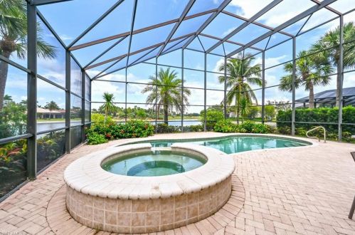 4817 Keswick Way, Naples FL 34105-6626 exterior