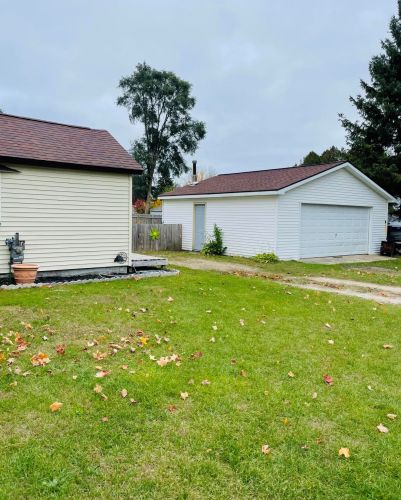 832 Sheridan St, Big Rapids MI  49307-1048 exterior