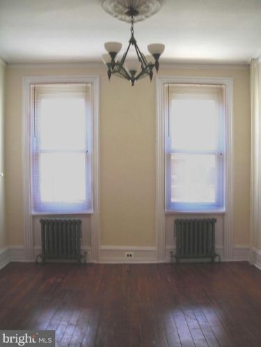 1515 19 St, Philadelphia PA 19121-4121 exterior