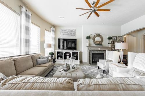 28418 Wild Mustang Ln, Fulshear TX 77441-2064 exterior