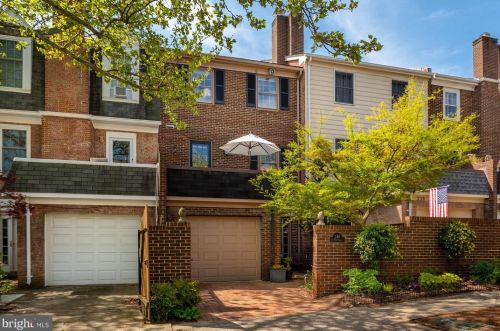 340 Pitt St, Alexandria, VA 22314-2509