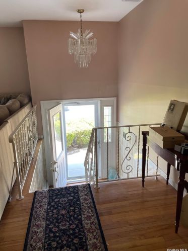 258 Kellum St, Babylon NY  11704-5022 exterior