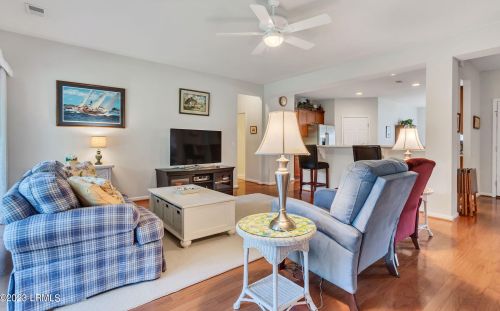 1 Long Cane Ct, Bluffton SC 29909-7112 exterior