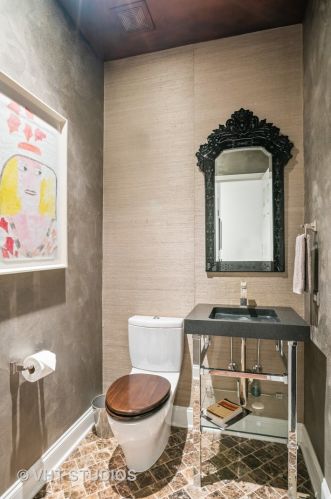 1708 Winnemac Ave, Chicago IL 60706-3427 exterior