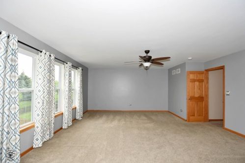 1011 Butterfield Cir, Joliet IL 60404-8148 exterior