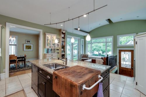 746 Gorham St, Madison WI 53703-1521 exterior