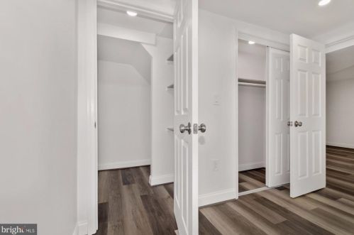 4608 Coachway Dr, Rockville MD  20852-2338 exterior