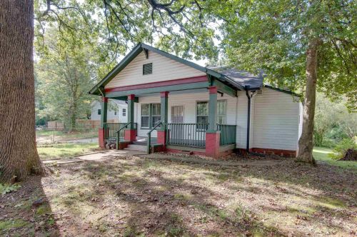 1872 Dunlap Ave, Atlanta GA  30344-4774 exterior