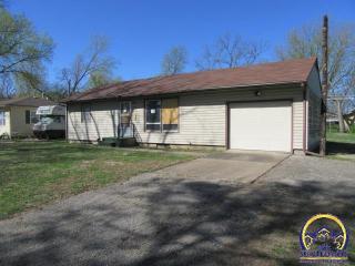 739 Gilmore Ave, Topeka, KS 66607-1738