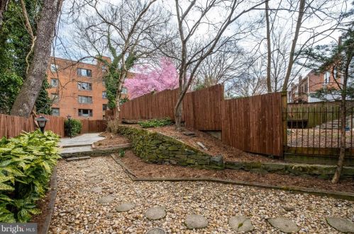 4843 Reservoir Rd, Washington DC 20007-1543 exterior