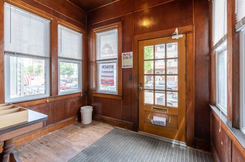 311 21st St, Union City, NJ 07087-4432