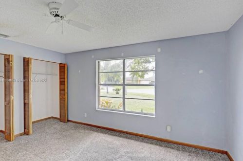 681 College Park Rd, Fort Pierce FL 34953-3330 exterior