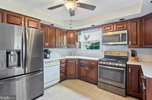 4920 Jackson Dr, Chester PA 19015-1008 exterior