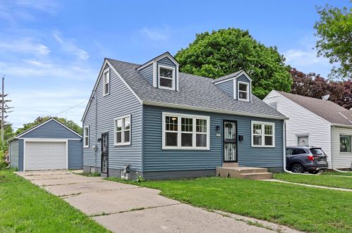 5301 58th St, Milwaukee, WI 53218-3273