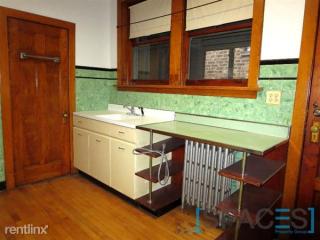 1968 Cullom Ave, Chicago IL  60613-1023 exterior